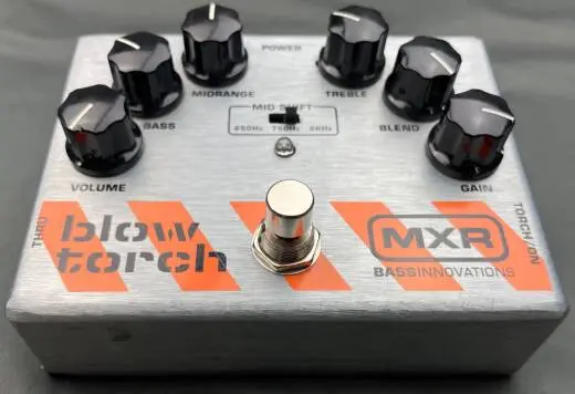 MXR - M181 - Blow Torch Bass Distortion